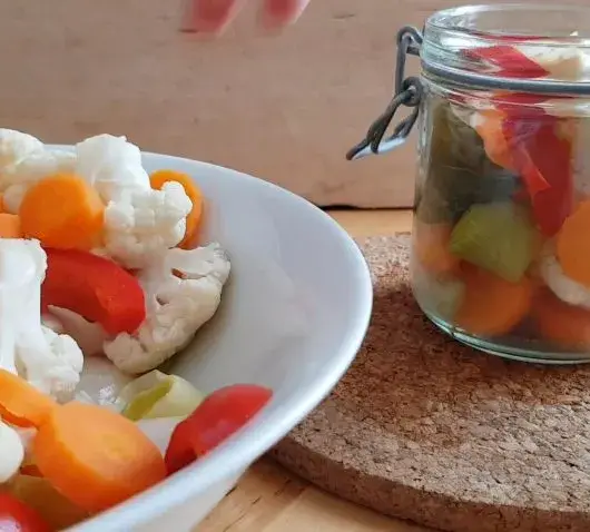 Giardiniera all'aceto (6,00 euro al chilo)